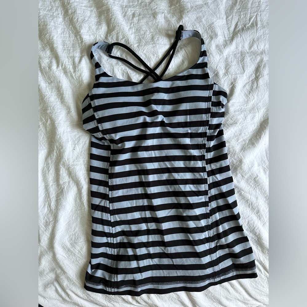 Lululemon Exercise Tank With Build In Bra Size Sm… - image 1